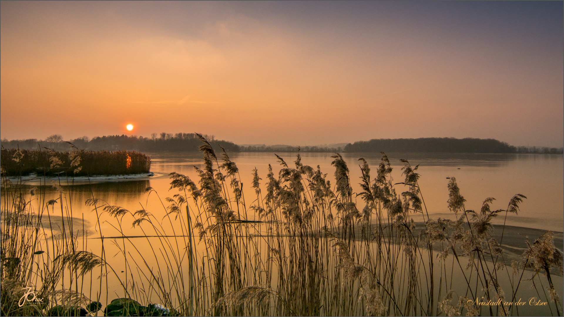 Sonnenuntergang am Neustädter Binnengewässer