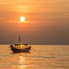 Sonnenuntergang am Ngapali Beach bei LinThar - Myanmar / Rakhine state (© Buelipix)