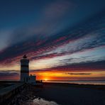 Sonnenuntergang am Old Lighthouse Garður