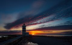 Sonnenuntergang am Old Lighthouse Garður