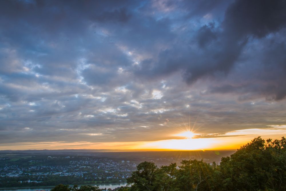 Sonnenuntergang am Petersberg im Siebengebirge