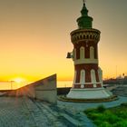 Sonnenuntergang am "Pingelturm" an der Kaiserschleuse