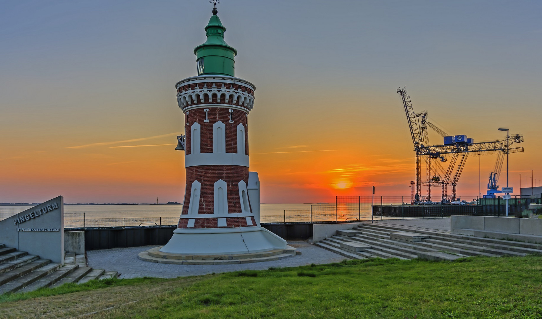 Sonnenuntergang am Pingelturm