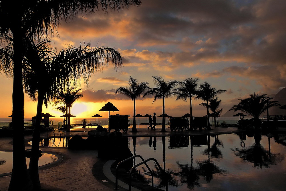 Sonnenuntergang am Pool