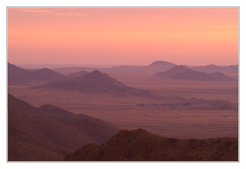 Sonnenuntergang am Rande der Namib