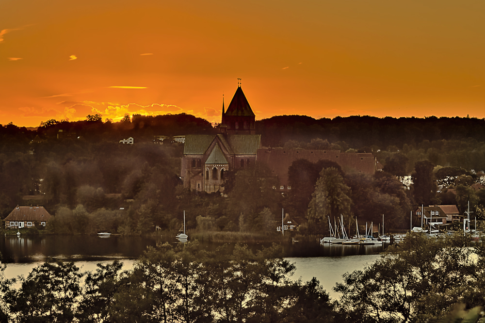 Sonnenuntergang am Ratzeburger Dom