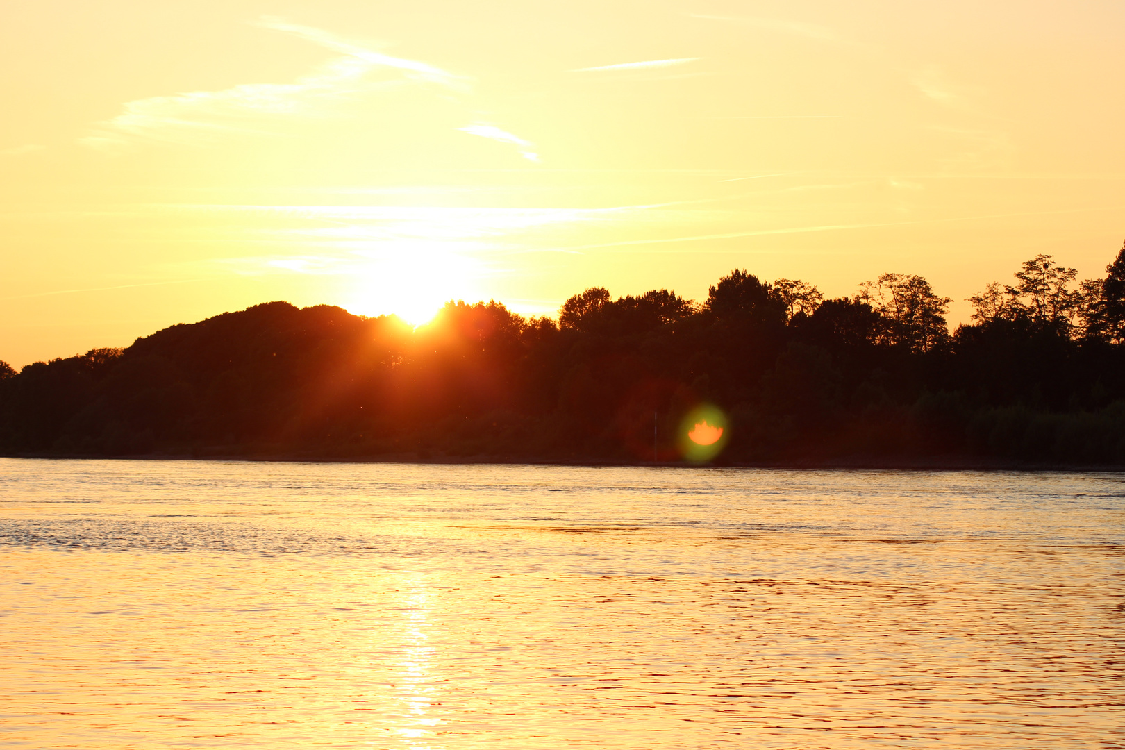 Sonnenuntergang am Rhein