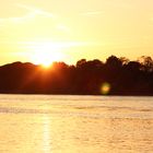 Sonnenuntergang am Rhein