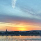 Sonnenuntergang am Rhein 2/3