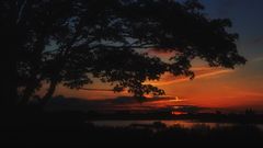 Sonnenuntergang am Rhein    © 