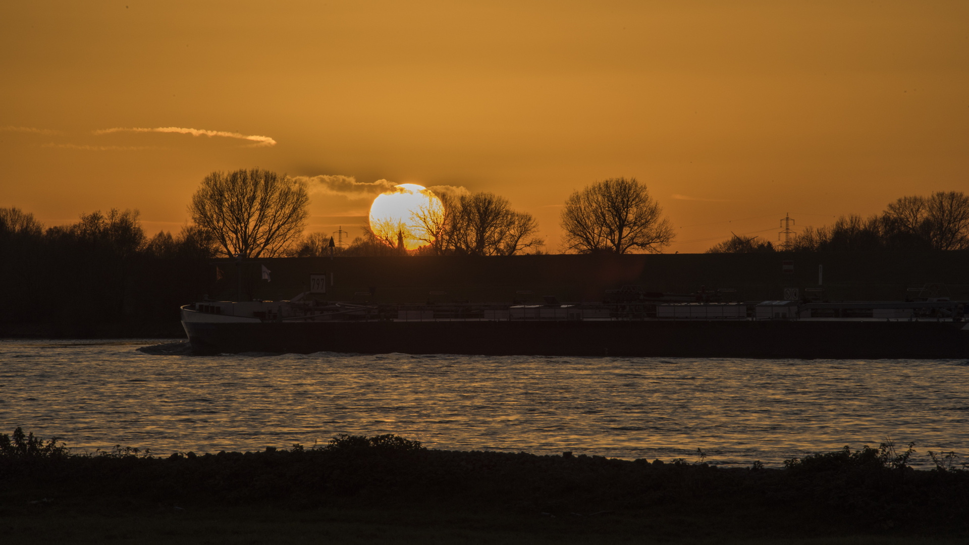 Sonnenuntergang am Rhein