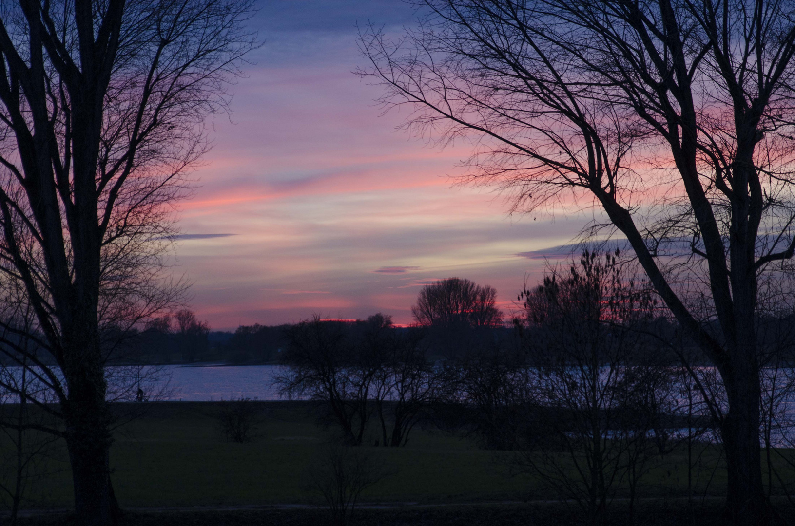 Sonnenuntergang am Rhein