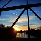 Sonnenuntergang am Rhein-Herne-Kanal in Gelsenkirchen