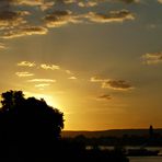 Sonnenuntergang am Rhein II