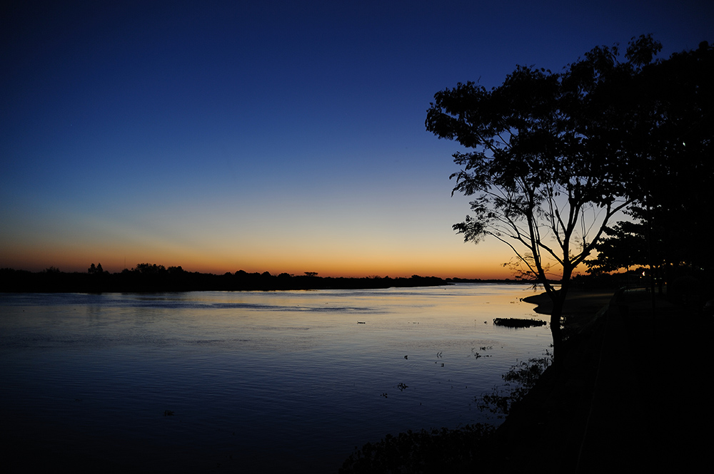 Sonnenuntergang am Rio Paraguay