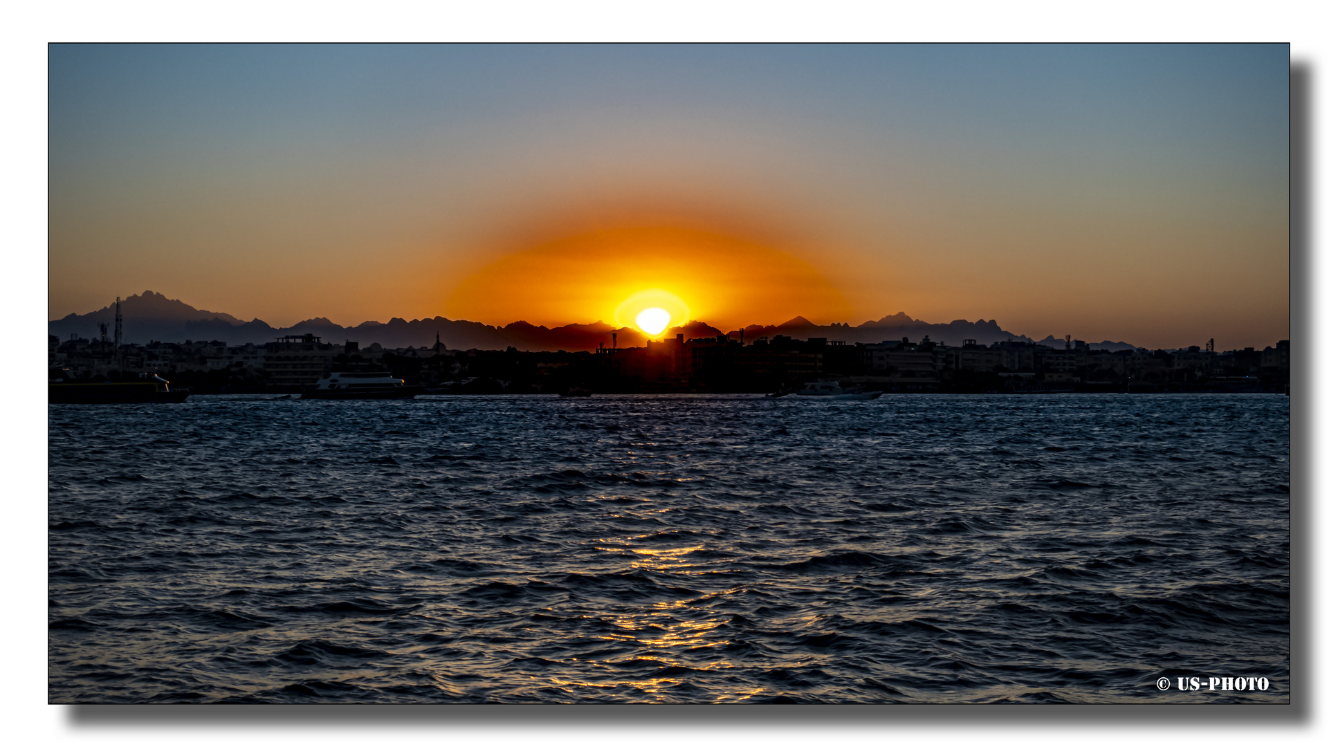 Sonnenuntergang am Roten Meer