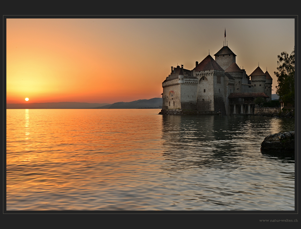 Sonnenuntergang am Schloss Chillon - DRI