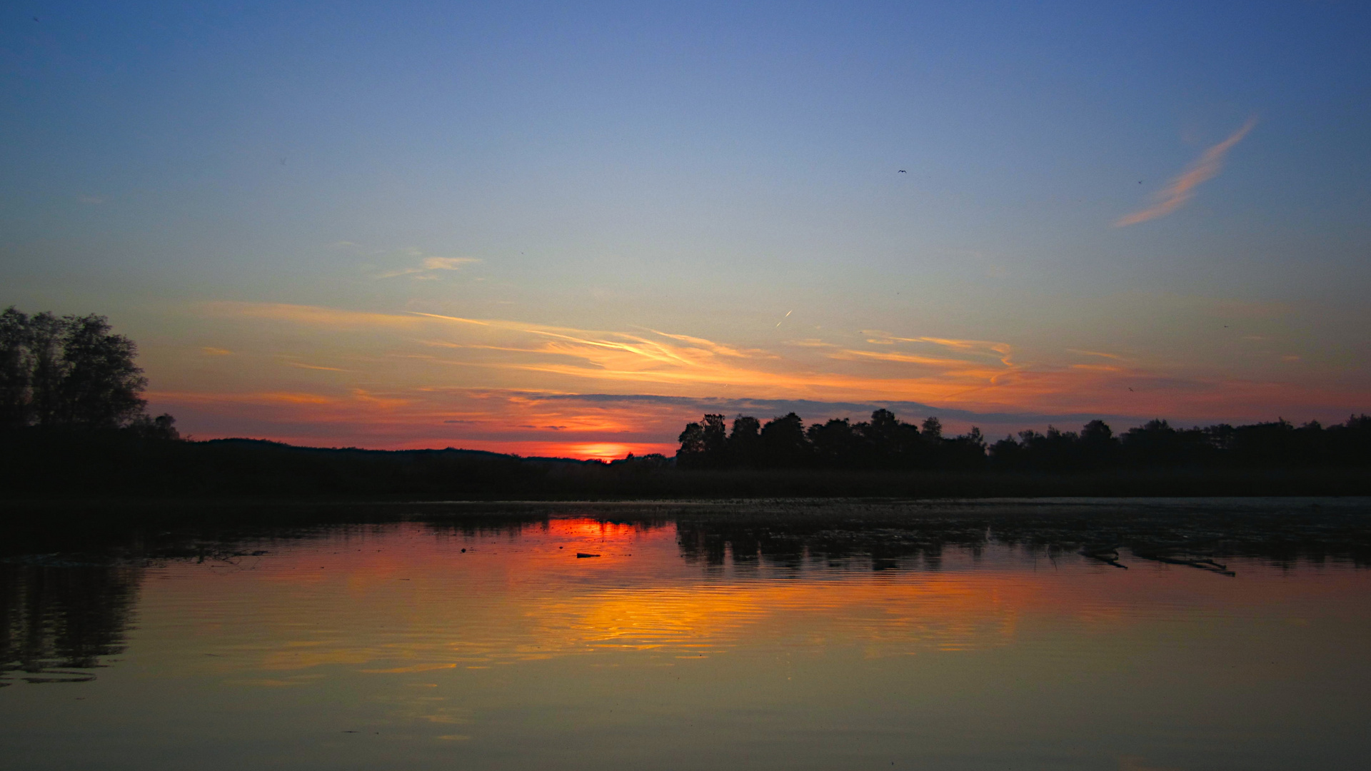 sonnenuntergang am schönen chiemsee