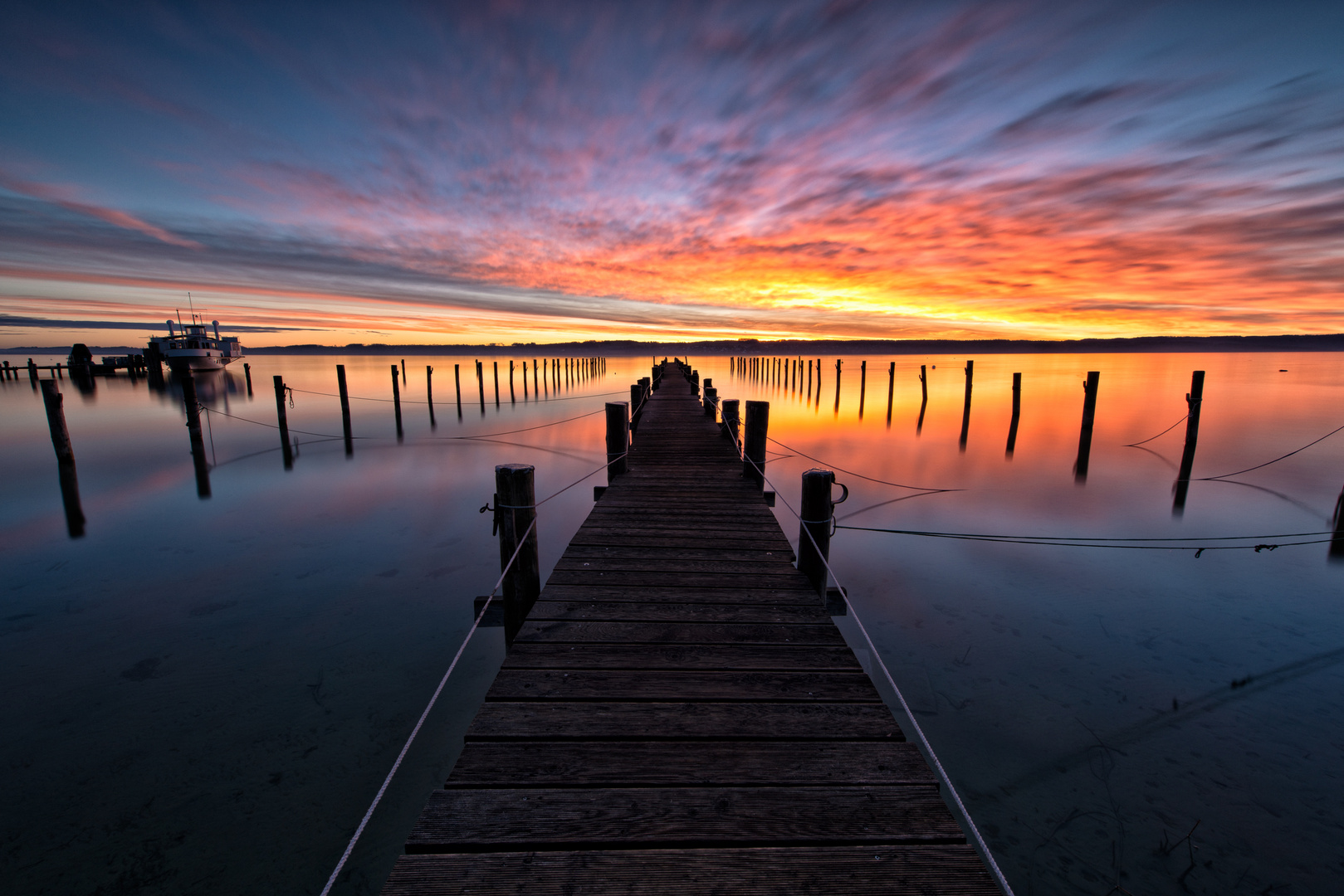 Sonnenuntergang am See Foto & Bild | landschaft, fotos, nature Bilder