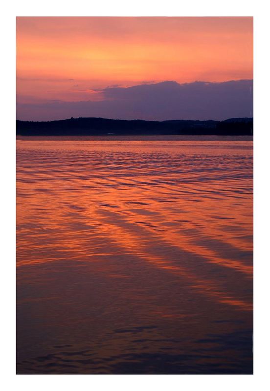 Sonnenuntergang am See von Michael Gnslr