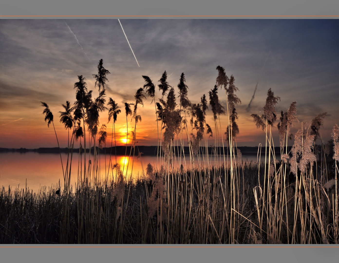 Sonnenuntergang am See...... Foto & Bild | sonnenuntergänge, himmel