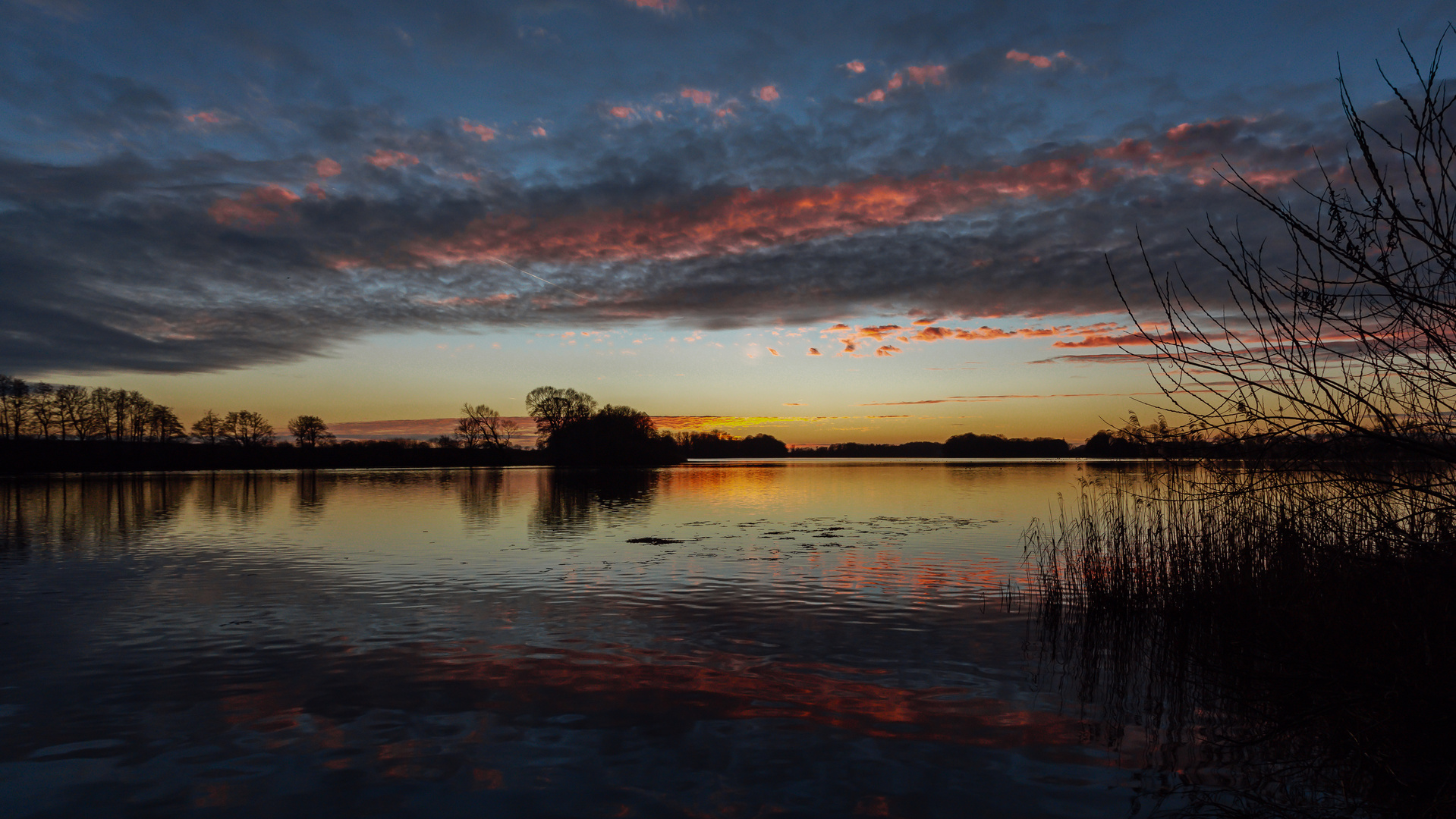 Sonnenuntergang am See