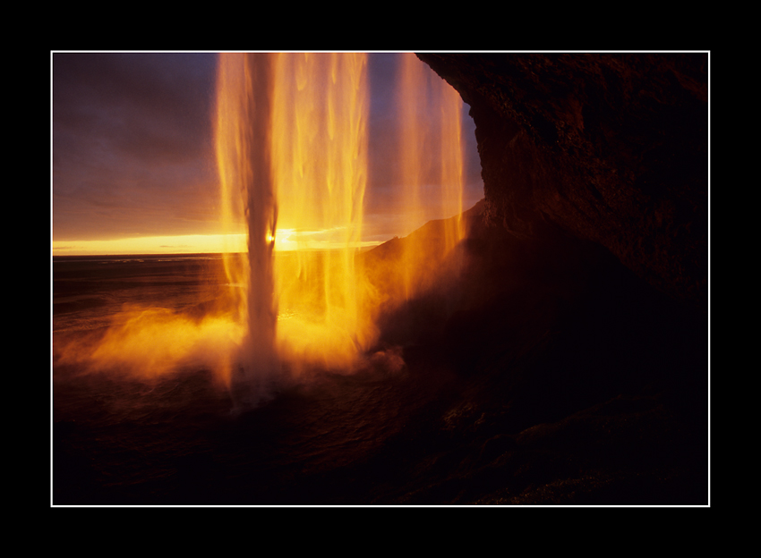 Sonnenuntergang am Seljalandsfoss