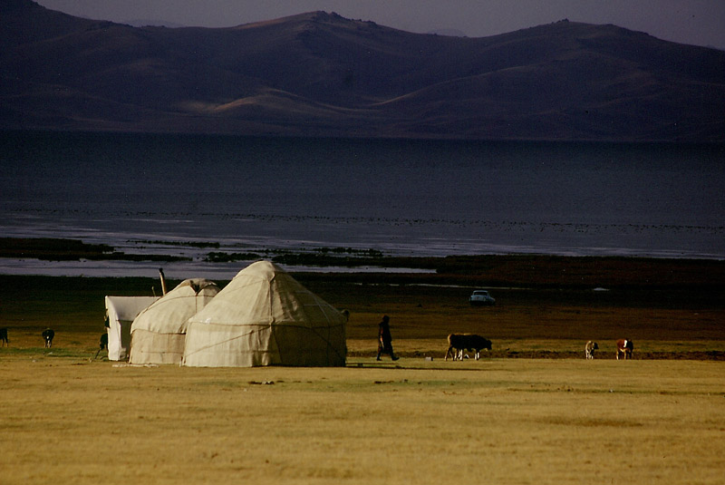 Sonnenuntergang am Song Kul See