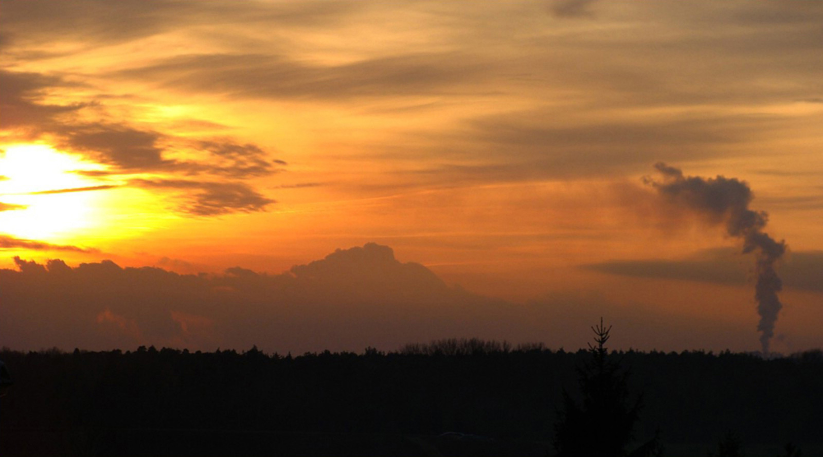 Sonnenuntergang-am-Sonntagabend-