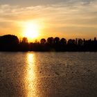 Sonnenuntergang am Stausee 