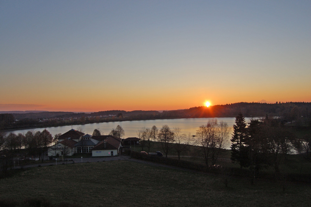 Sonnenuntergang am Stausee Losheim