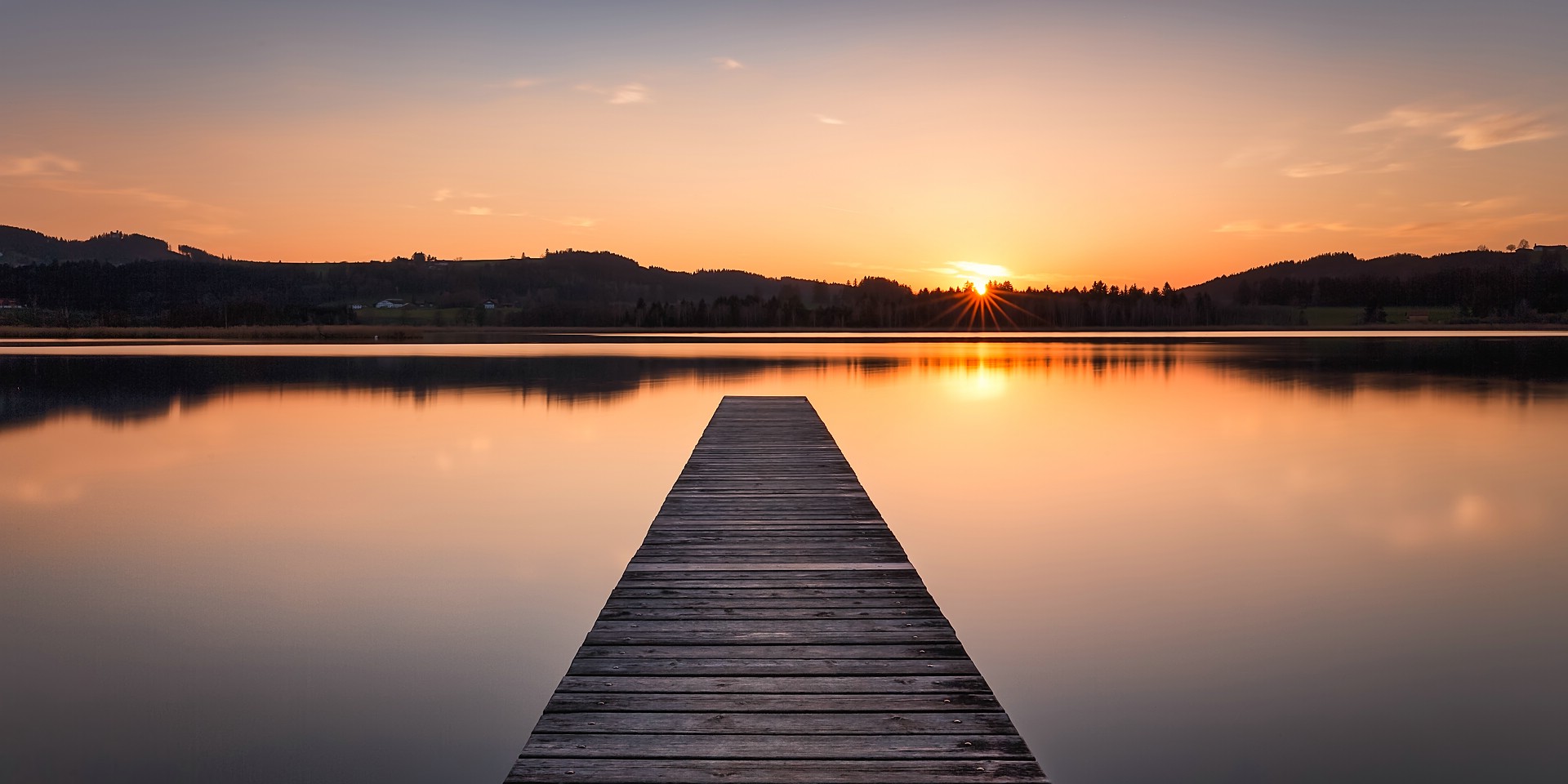 Sonnenuntergang am Steg