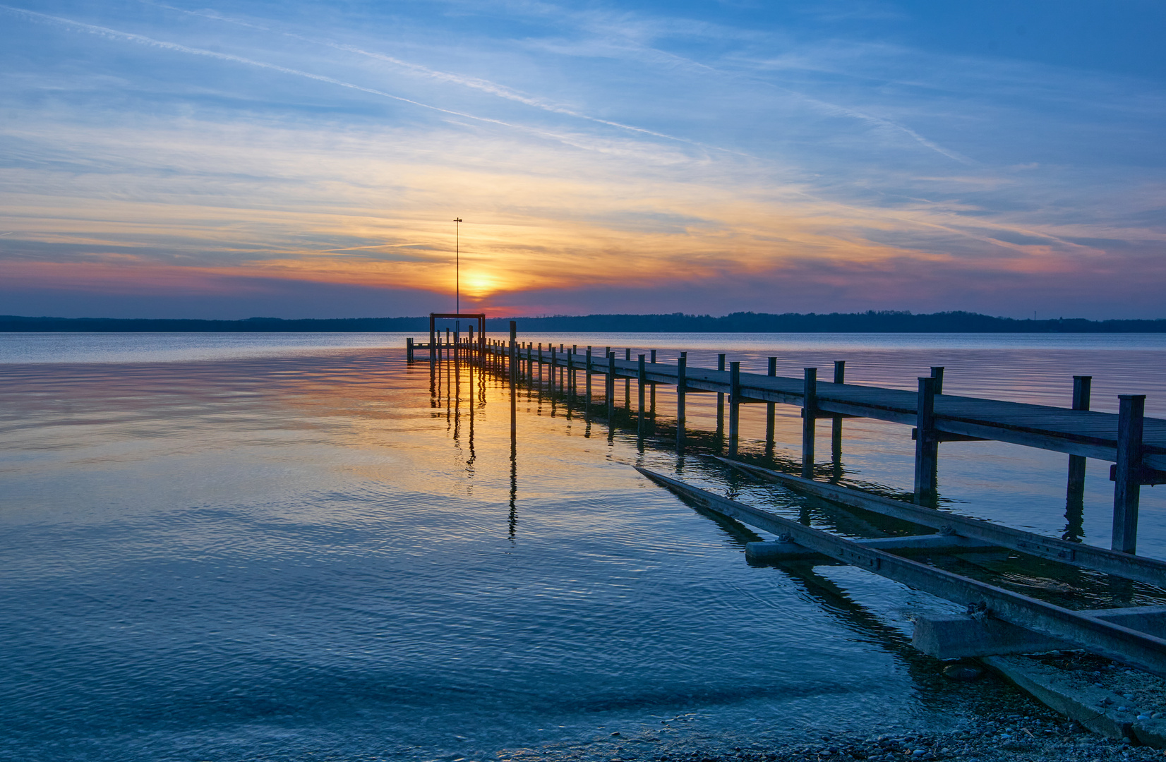 Sonnenuntergang am Steg