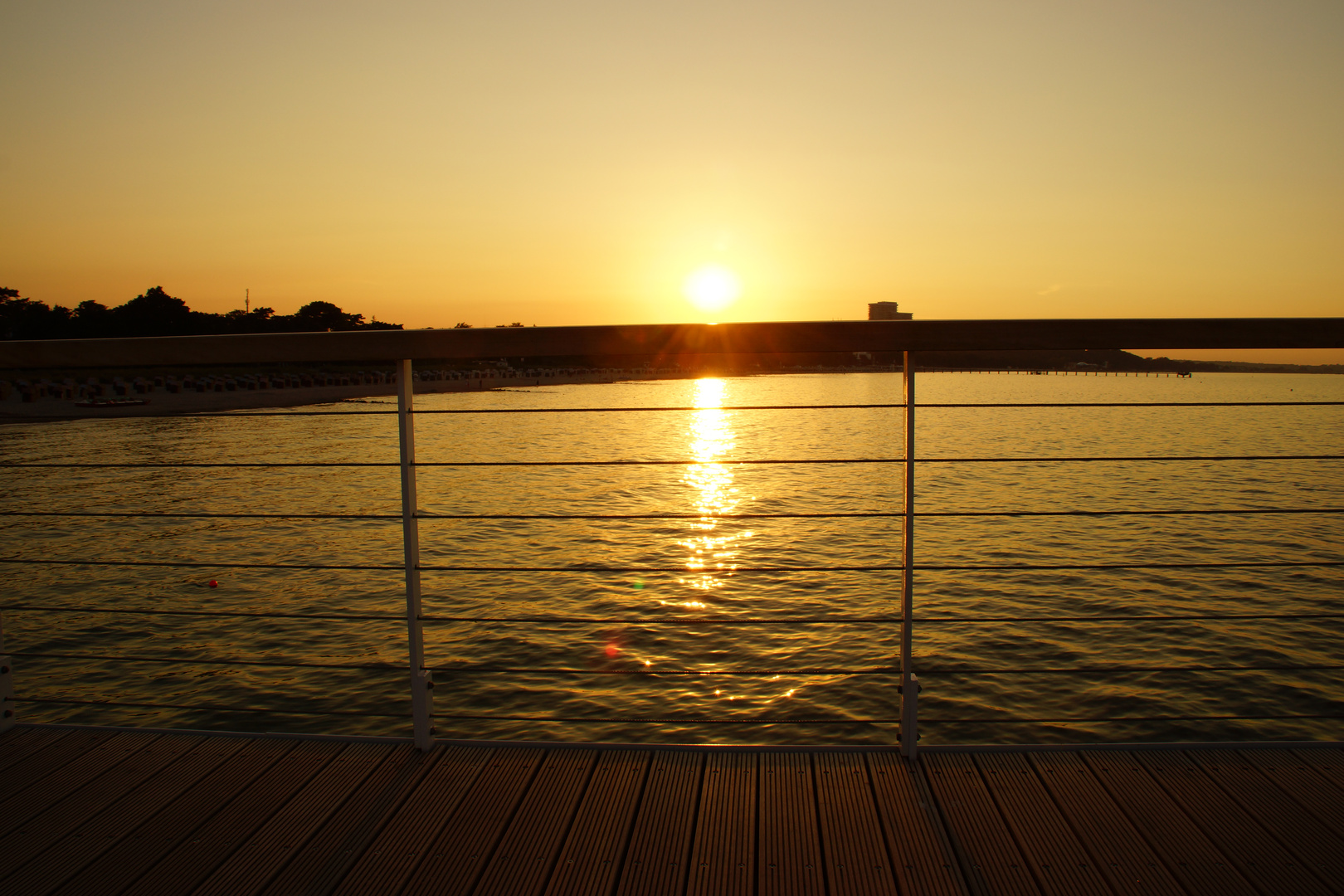 Sonnenuntergang am Steg Niendorf/Ostsee