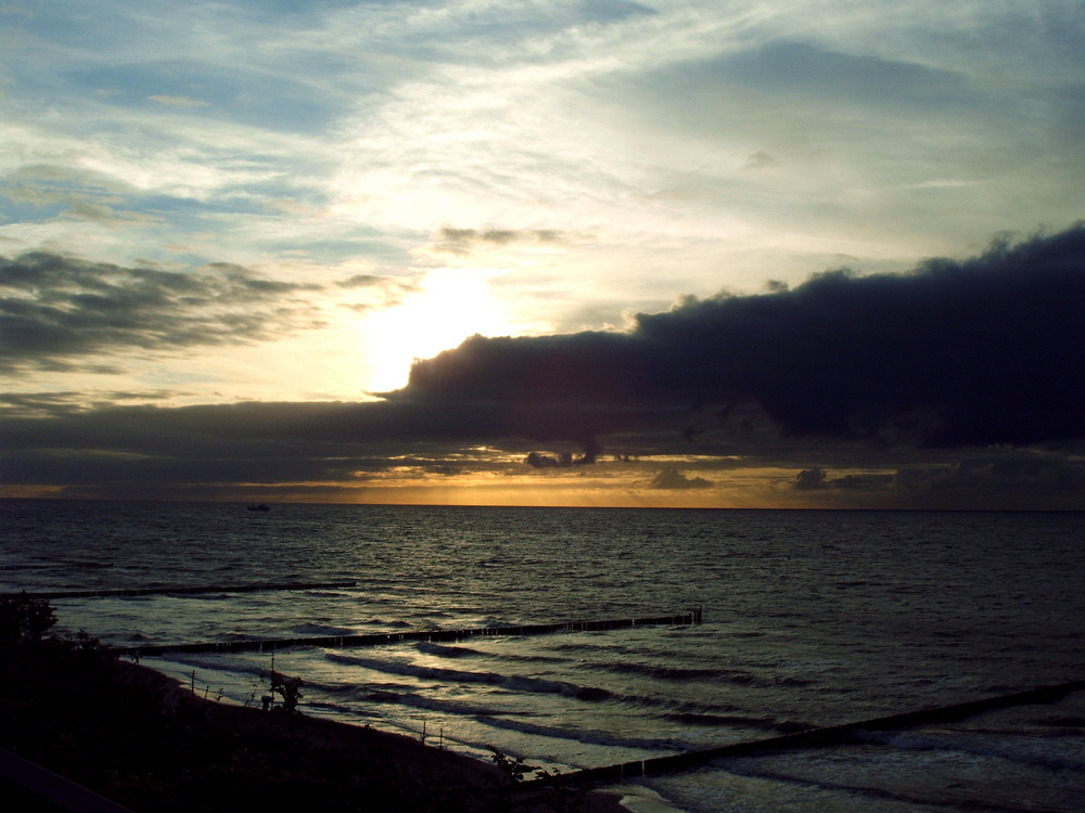 Sonnenuntergang am Strand