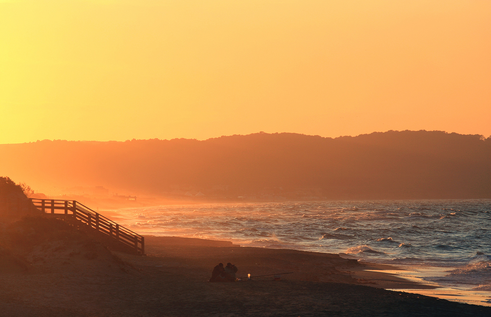 Sonnenuntergang am Strand auf Sardinien