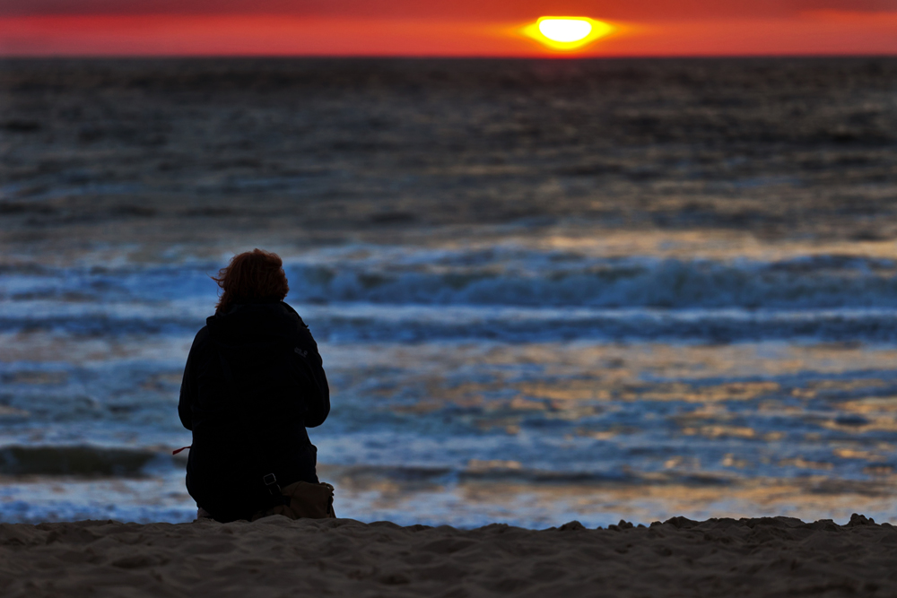 Sonnenuntergang am Strand bei Domberg in Holland