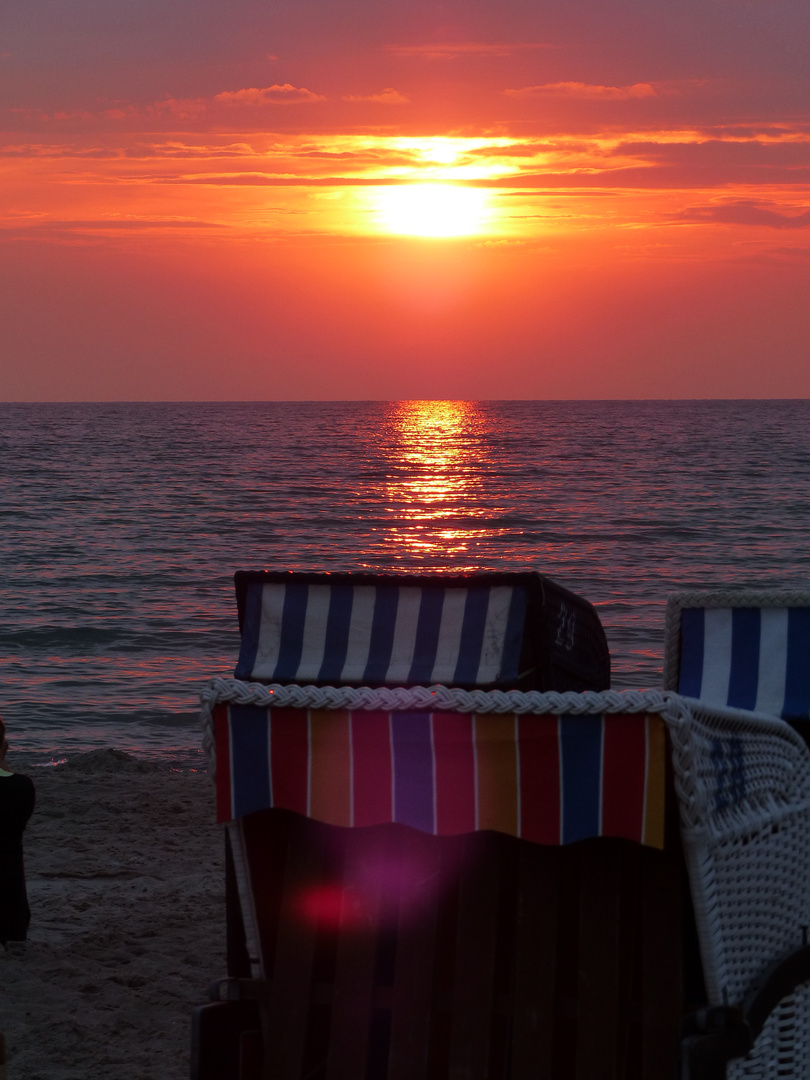 Sonnenuntergang am  Strand von Dierhagen