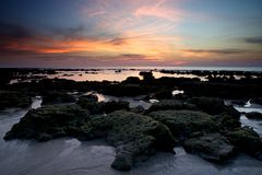 Sonnenuntergang am Strand von Koh Lanta, Thailand