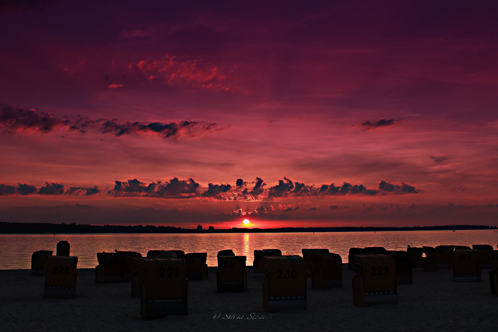 Sonnenuntergang am Strand von Laboe Anfang Juni 2019