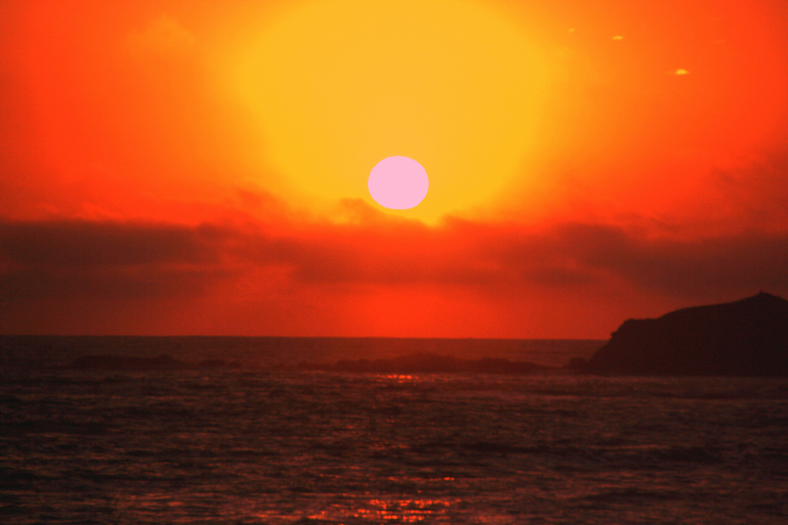 Sonnenuntergang am Strand von Laguna Beach, CA