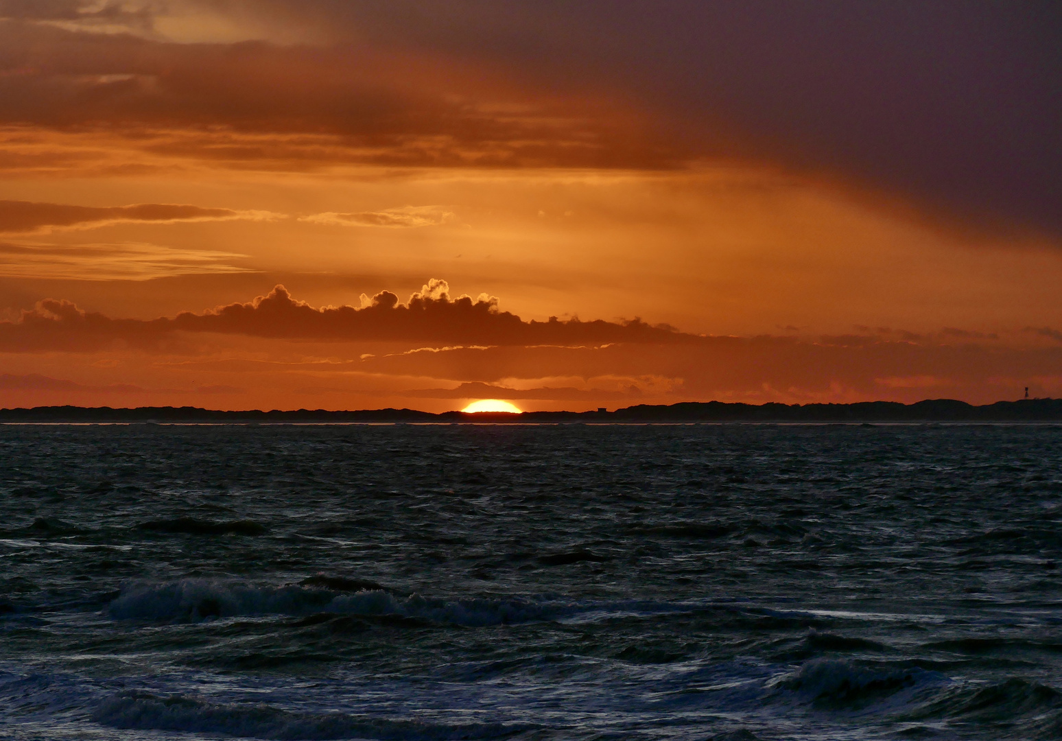 ~ Sonnenuntergang am Strand von Norderney ~