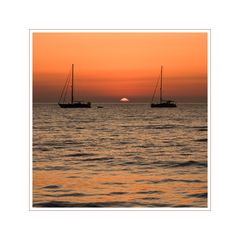 Sonnenuntergang am Strand von Peraiola