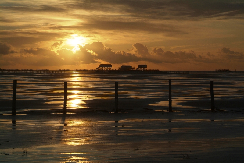 Sonnenuntergang am Strand von St. Peter Ording