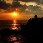 Sonnenuntergang am Tanah Lot, Bali - Indonesien