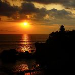 Sonnenuntergang am Tanah Lot, Bali - Indonesien