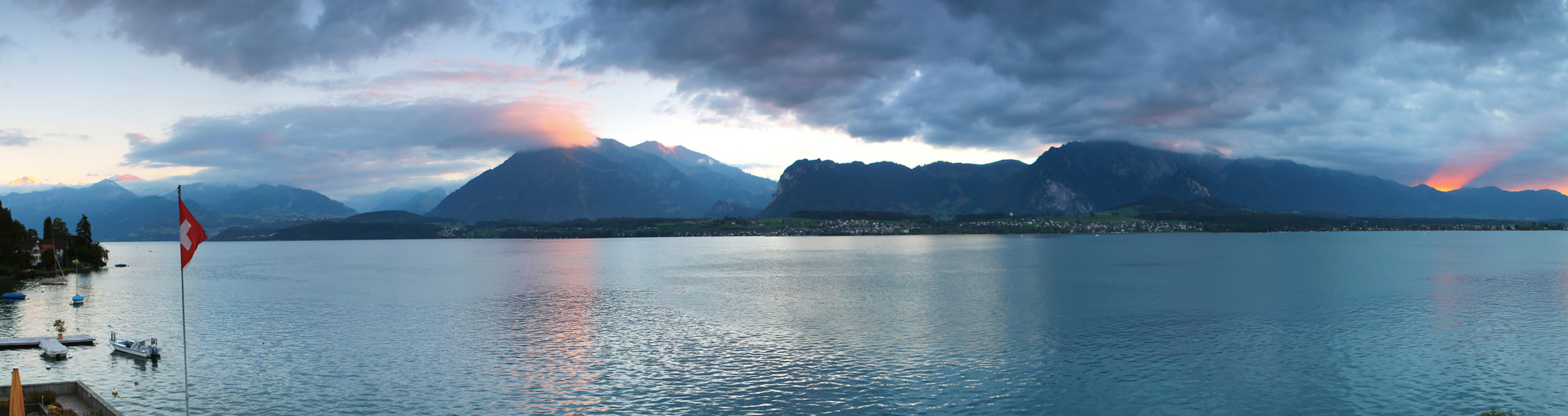 Sonnenuntergang am Thuner See