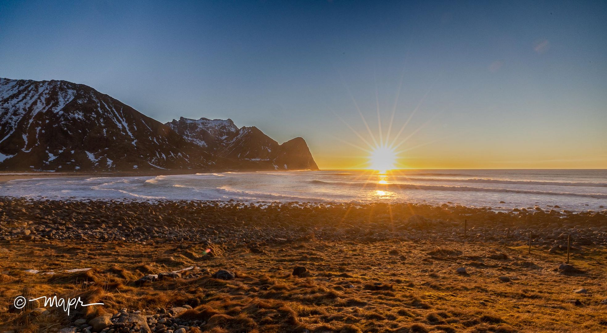 Sonnenuntergang am Unstad beach