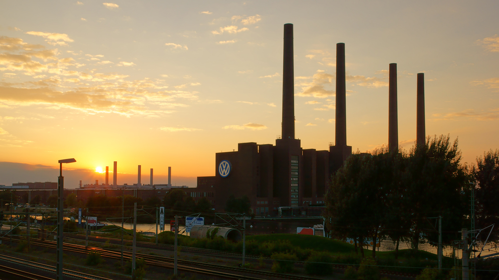 Sonnenuntergang am VW-Kraftwerk