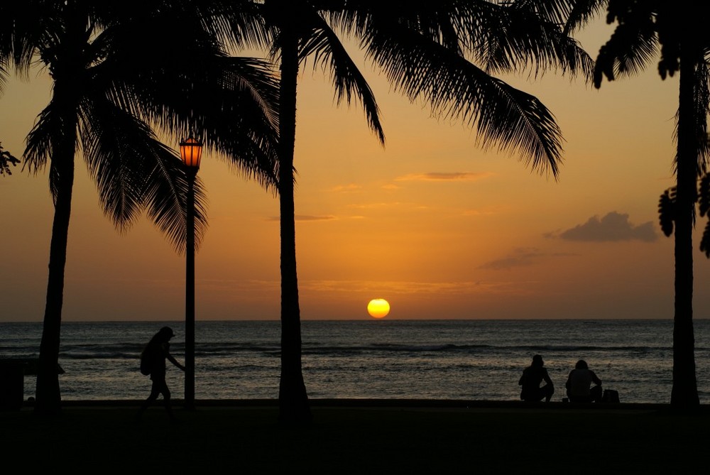 Sonnenuntergang am Waikiki Beach